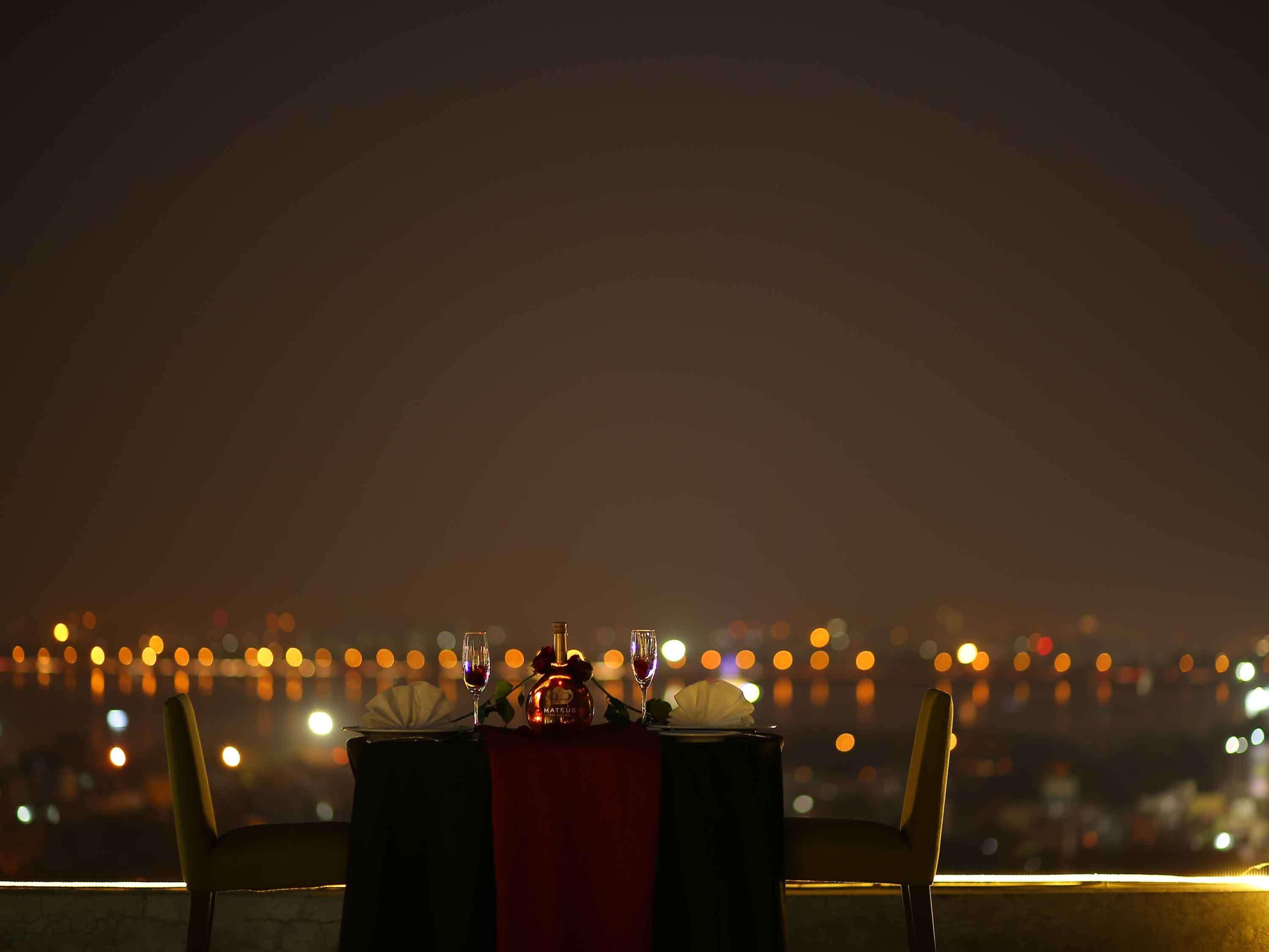海得拉巴kcp雅高美居酒店 外观 照片 A view of the city from the rooftop of the hotel